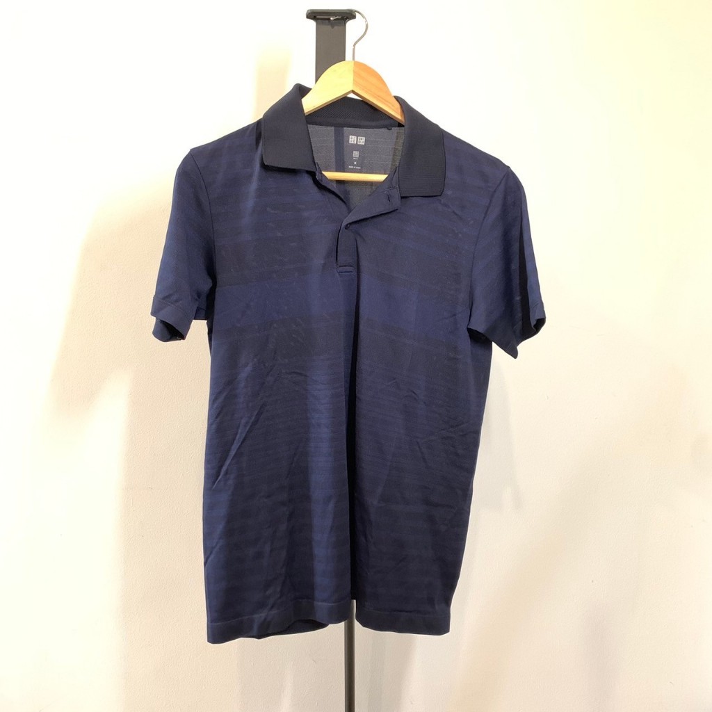 เสื้อโปโล Uniqlo ลายทางดำ-กรม ไซส์ M มือสอง