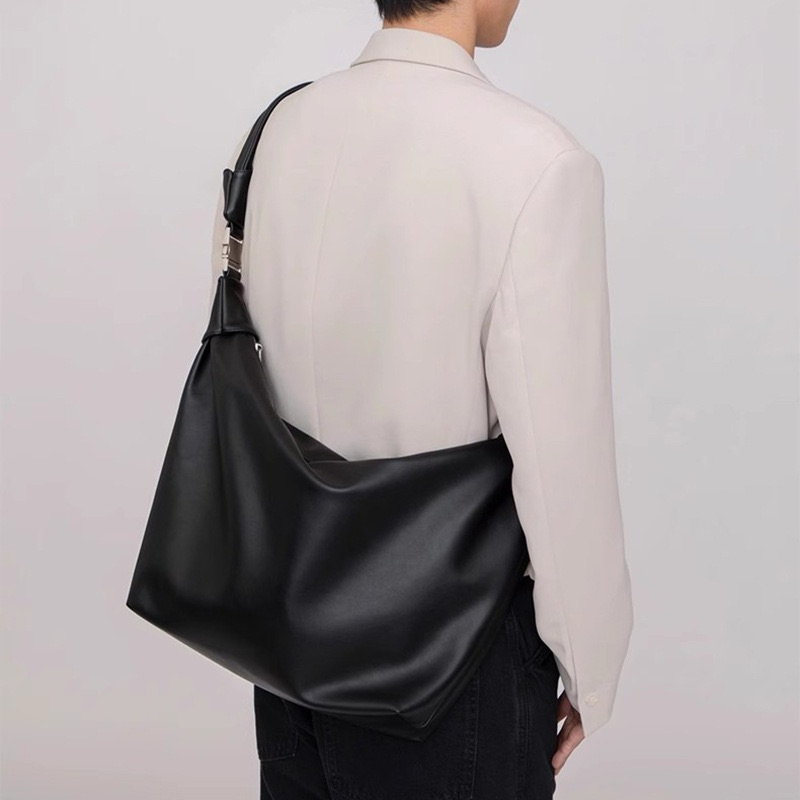 KENJI BAG กระเป๋าหนังสะพายข้างใบใหญ่