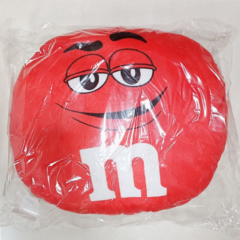 หมอนอิง M&M's สีแดง 14นิ้ว