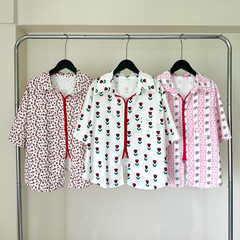 เสื้อโอเวอร์ไซส์แขนสั้นซิปหน้า ลายดอกน่ารัก สไตล์มินิมอล