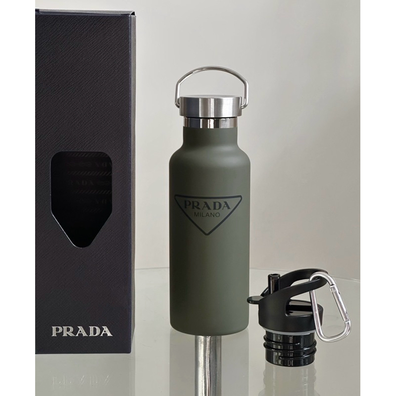 พร้อมส่ง New Prada Bottle เก็บอุณภูมิ ร้อนเย็นได้  อปก. กล่อง  ฝาสำรอง ตัวเกี่ยว