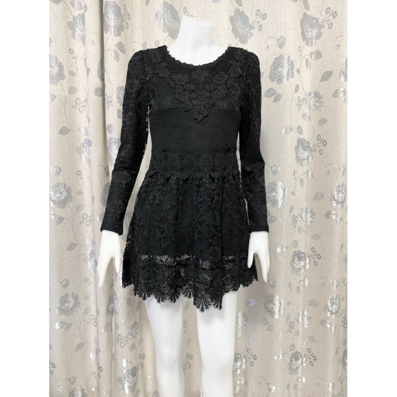 (DR1080)  เดรสลูกไม้มือสอง สภาพดี อก 32“  ⭐️มือสองค่ะ⭐️