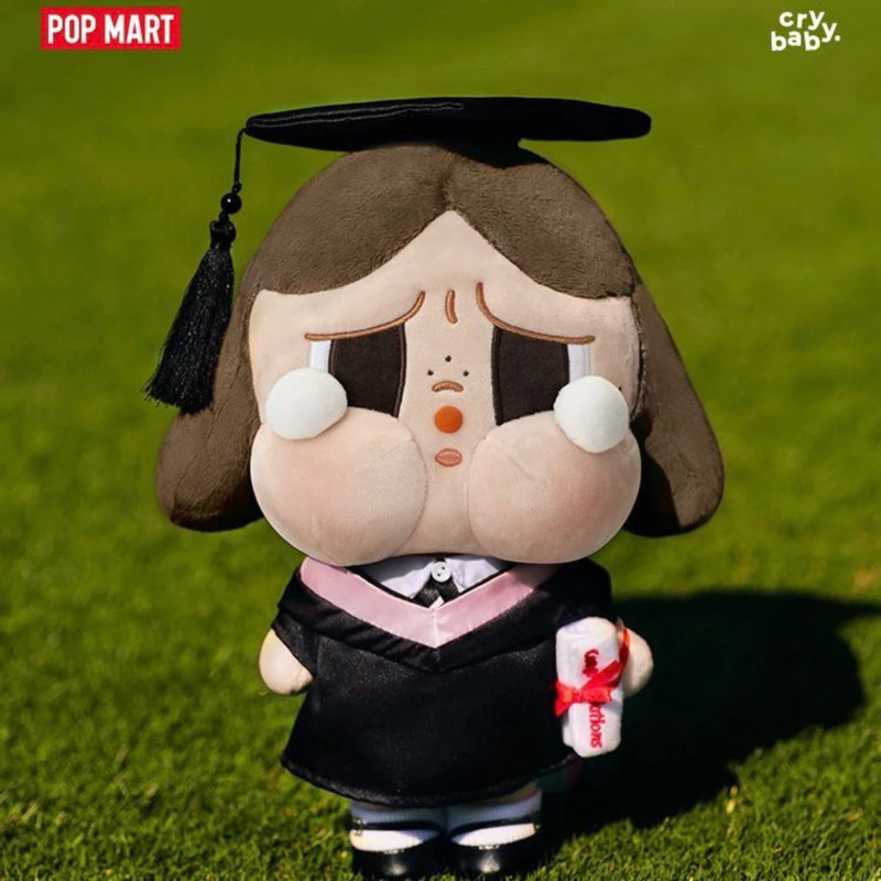 [พร้อมส่งแท้ %] ตุ๊กตาใหญ่รับปริญญา & พวงกุญแจห้อยแบบสุ่ม Plush Doll-Keychain - 𝐂𝐑𝐘𝐁𝐀𝐁𝐘 𝐒𝐮𝐧𝐬𝐞𝐭 𝐂𝐨𝐧𝐜𝐞𝐫𝐭 𝐒𝐞𝐫𝐢𝐞𝐬