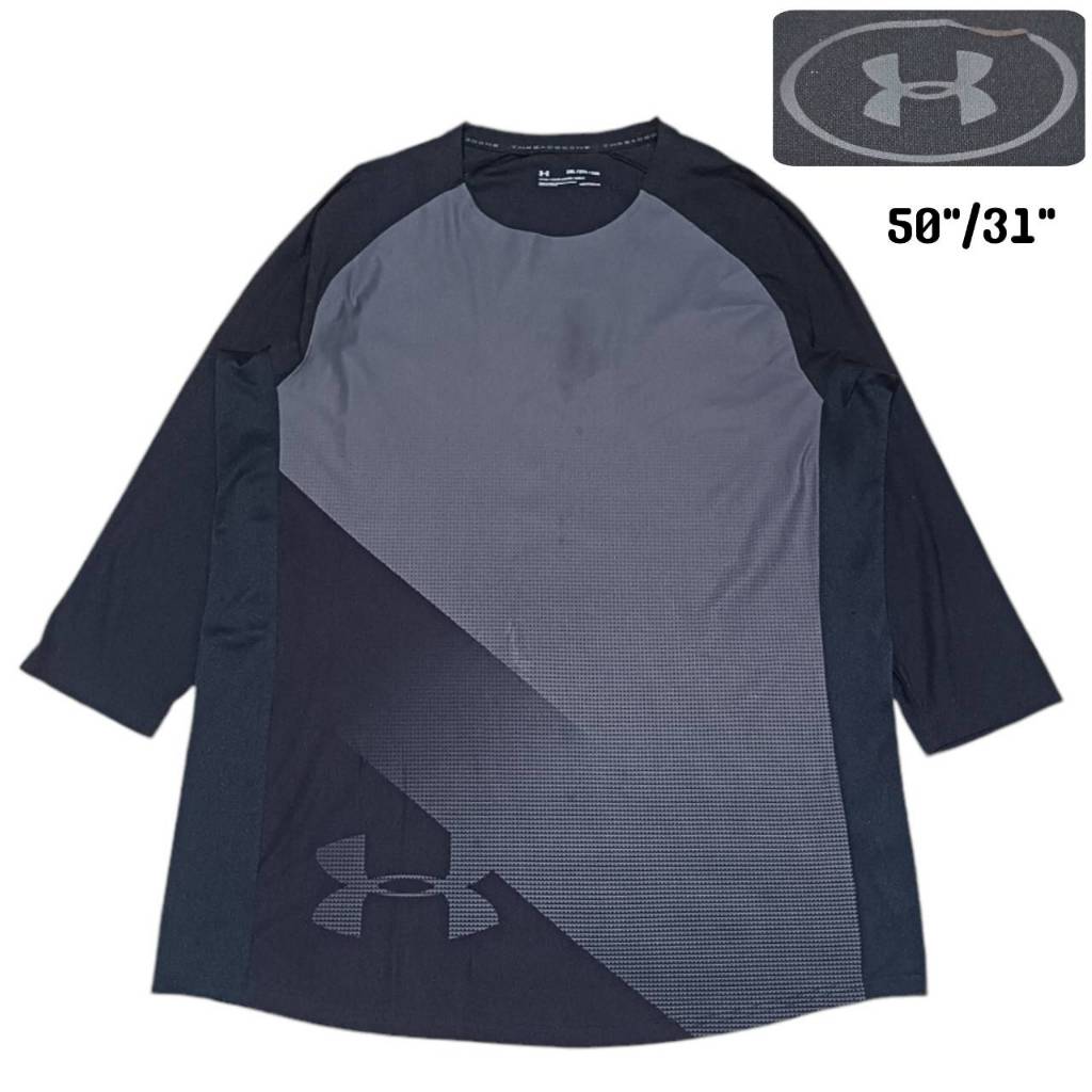 UNDER ARMOUR Long Sleeve Shirt  เสื้อแขนยาว  ผ้ากีฬา  อันเดอร์ อาร์เมอร์ สีดำเทา ลายกราฟฟิก  มือสอง 