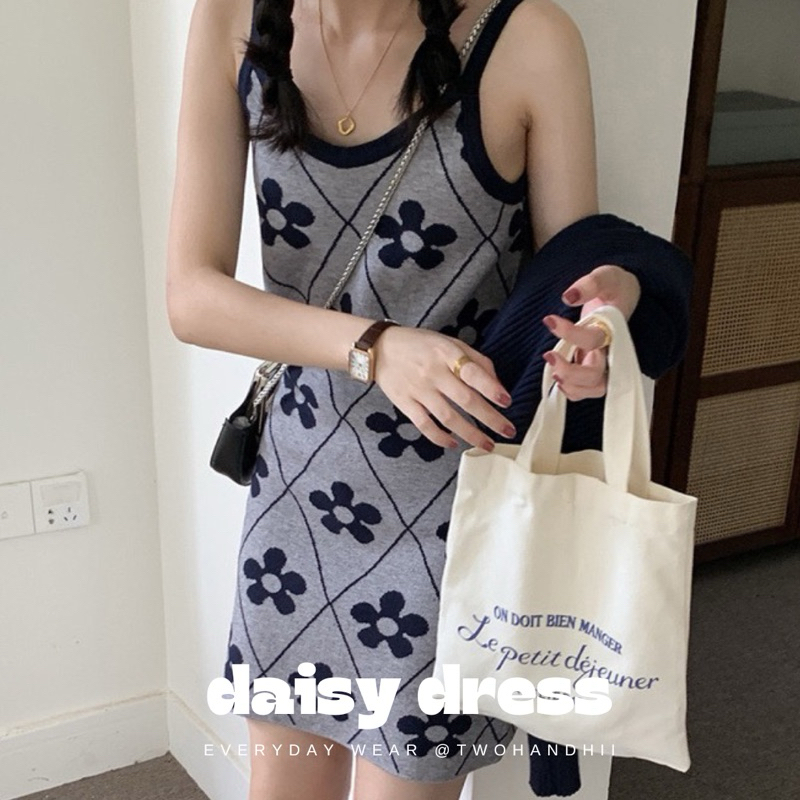พร้อมส่ง TWOHANDHII SMOOTHIE DAISY DRESS