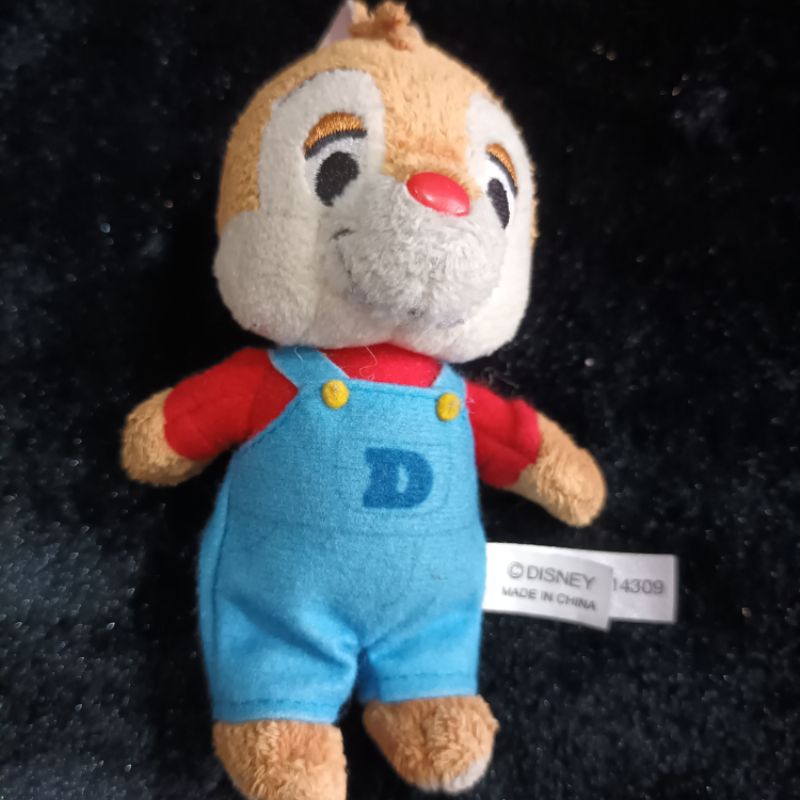 พวงกุญแจ พร้อมเข็มกลัด Chip 'n' Dale
