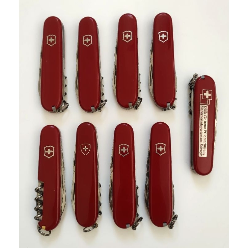 มีดพับ VICTORINOX  91MM. 2  ชั้น มือสอง อุปกรณ์ครบ ปะกับสีแดง