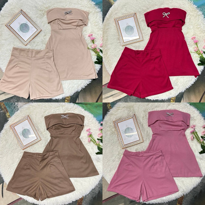 พร้อมส่ง IVชุดเซตเกาะอก+กางเกงขาสั้น(ผ้าร่องยืดตามตัว) มีฟองน้ำ