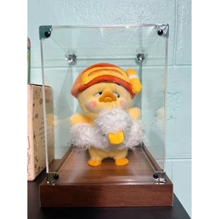 กล่องโมเดล กล่องใส่โมเดล Labubu Art toys ขนาด 20x15cm กันฝุ่น ซ้อนทับได้ กล่องโชว์สินค้า อะคริลิคใส ฐานไม้ กล่องใส่ของ