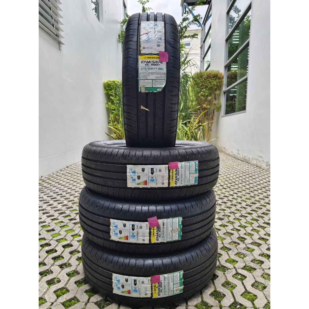 ยางรถยนต์ DUNLOP 215/60 R17 รุ่น EC300+ ปี2022 (ราคา4เส้น)