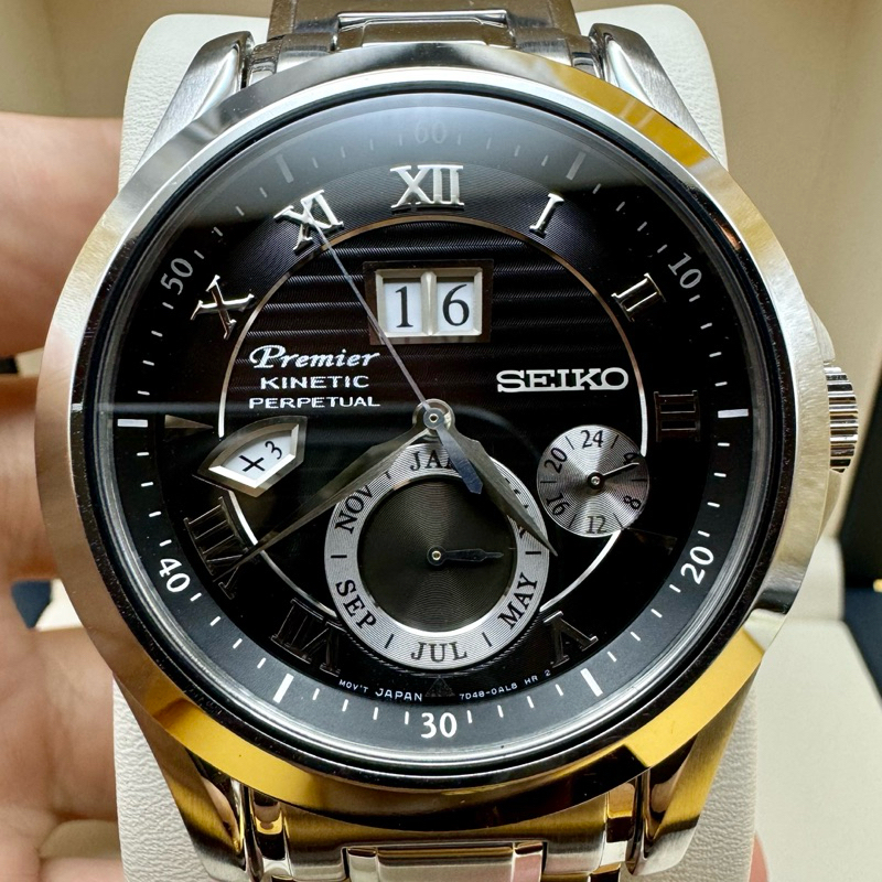 นาฬิกาข้อมือผู้ชาย SEIKO PREMIER KINETIC PERPETUAL รุ่น SNP059P1