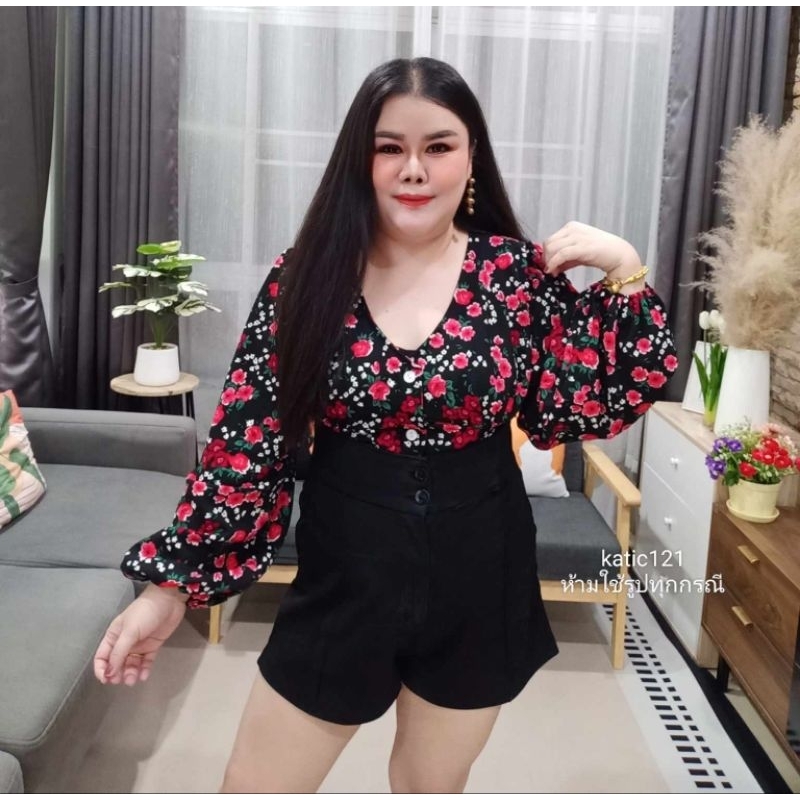 เสื้อสาวอวบลายดอกคอวีกระดุม มีสม็อคหลังแขนบอลลูน ผ้าวูลเวฟ - รูปที่ 3