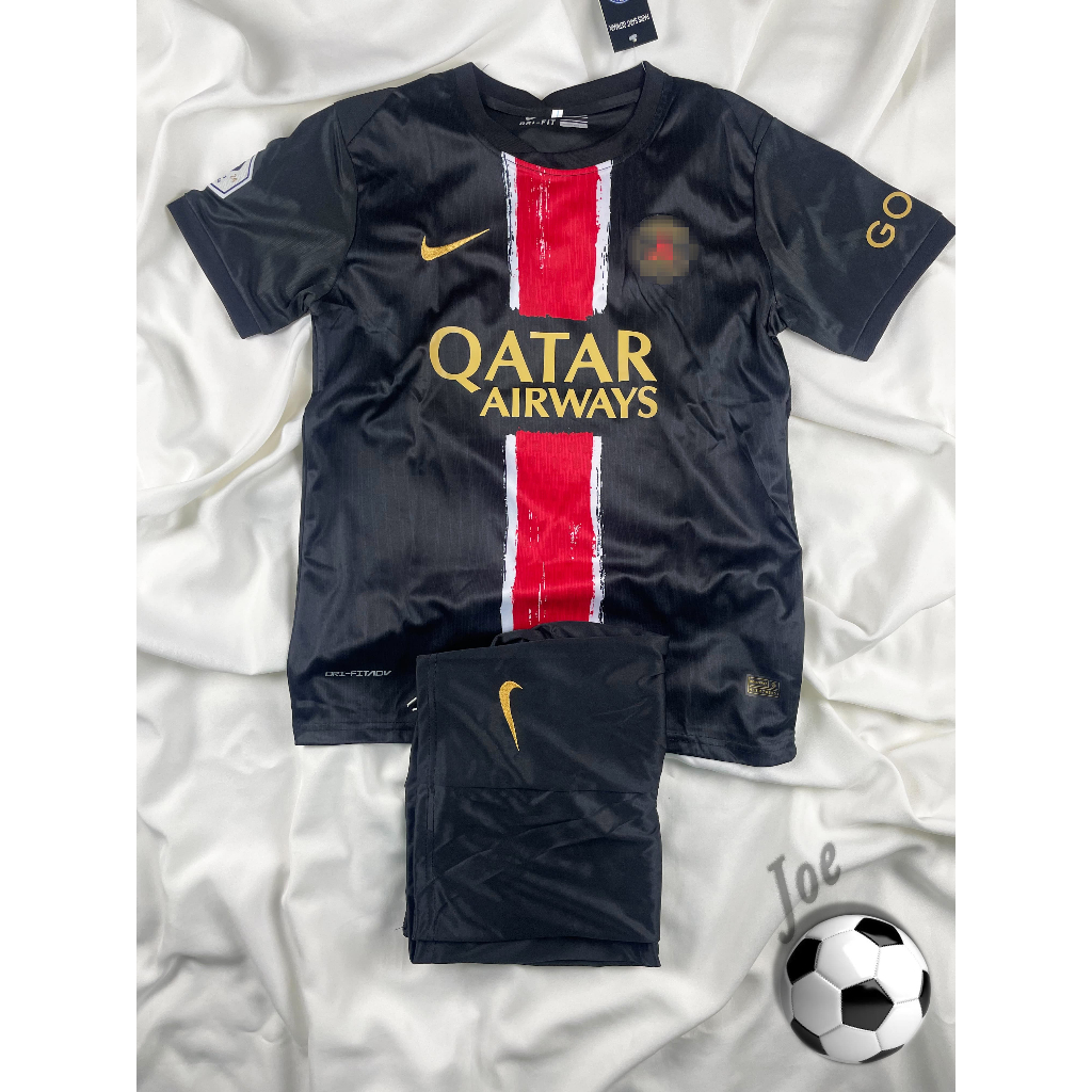 [New Season] ชุดบอล PSG (Black) เสื้อบอลและกางเกงบอลผู้ชาย ปี 2024-2025 ใหม่ล่าสุด