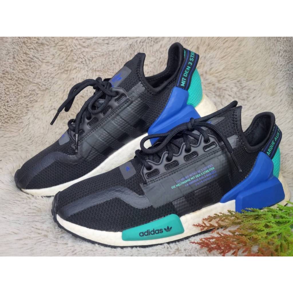 Adidas NMD R1 V2 Black Cyanไซส์44ยาว28cmของแท้100%