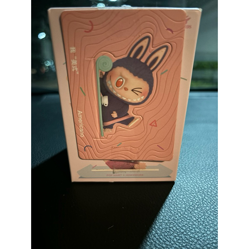 (พร้อมส่ง) Labubu Yoga - Americano