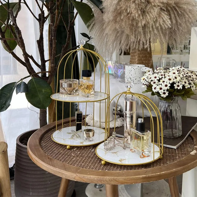 🌼เครื่องสําอางน้ําหอมตกแต่งถาด🌼ตกแต่งห้องน้ําสามชั้น, ชั้นวางอเนกประสงค์สีทอง, ผลิตภัณฑ์ดูแลผิวตกแต่งชั้นวางของ