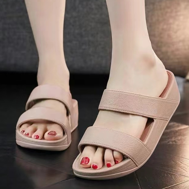 รองเท้าแฟชั่นพื้นหนา รองเท้าผู้หญิง พื้นนุ่ม ยาง EVA+PCV หนา 5 เซน ใส่สบาย พื้นนุ่ม ซัพพอร์ตเท้าและส้นเท้า