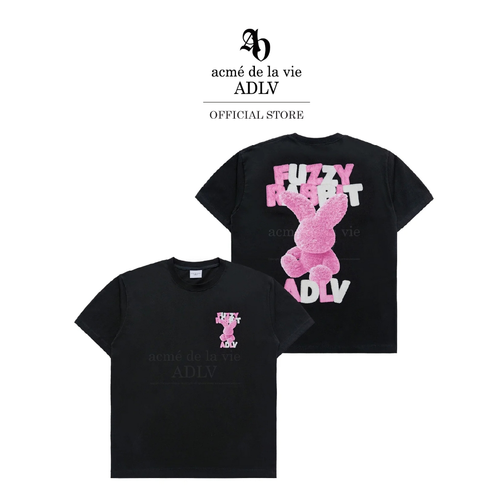 ADLV [acme de la vie] เสื้อยืด Oversize รุ่น Fuzzy Font Rabbit Short Sleeve T-Shirt Black (50181SFRSSU_U4BKXX)