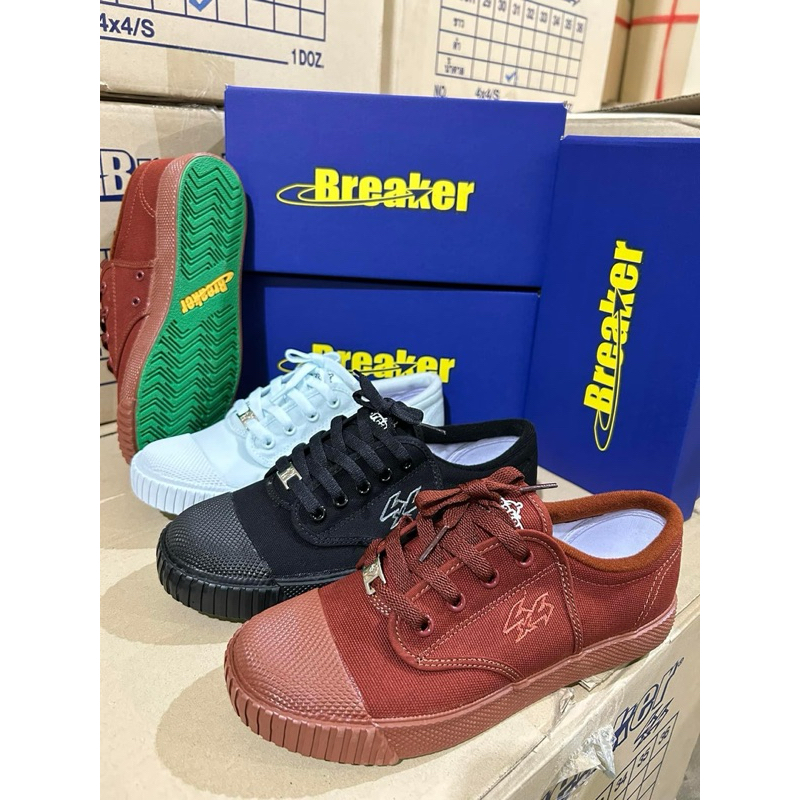 รองเท้านักเรียน ผ้าใบ ยี่ห้อ Breaker (เบรกเกอร์) รุ่น 4x4