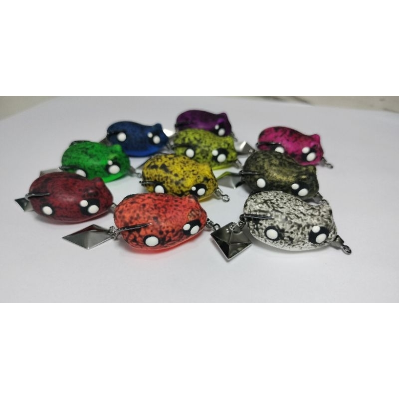 กบยางพร้อมใช้งาน รุ่น ตาแป๋ว ขนาด 3 เซน หนัก 5 กรัม เบ็ดที่ใช้ เบอร์ #1  BkK พร้อมส่งในไทย - รูปที่ 4