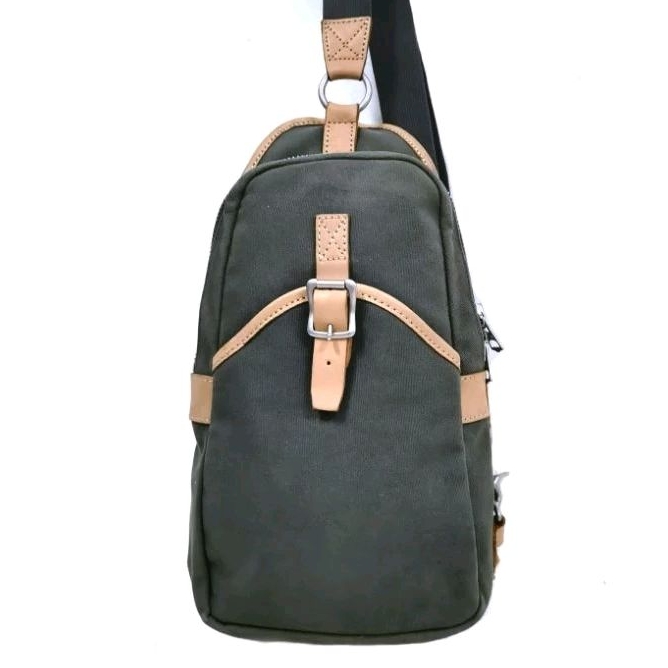 Beauty and Youth United Arrows กระเป๋าคาดอก หนังแท้  มือสอง วินเทจ คาดไหล่ คาดหลัง backpack sling ba