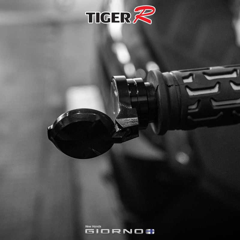 กระจกปลายแฮนด์ กระจกมองข้าง ทรงกลม อลูมิเนียมCNC เลนส์กระจกตัดแสงสีฟ้า ตรงรุ่น Honda Giorno/Click160 - รูปที่ 3