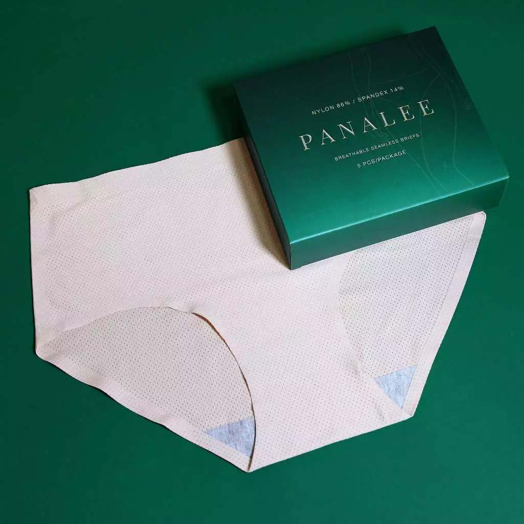 กางเกงในไร้ตะเข็บ ไร้ขอบ มีรูระบายอากาศ ซับใน Panalee (5 ตัว/กล่อง) thumbnail 4