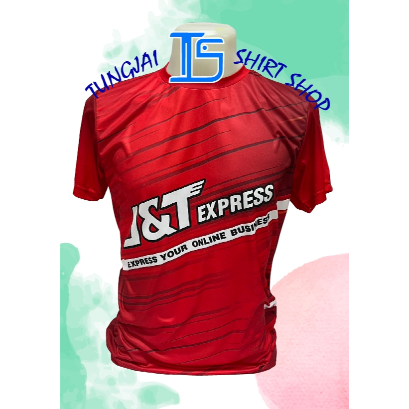 เสื้อพิมพ์ลายคอกลมเจแอนด์ทีสีแดงมีลาย