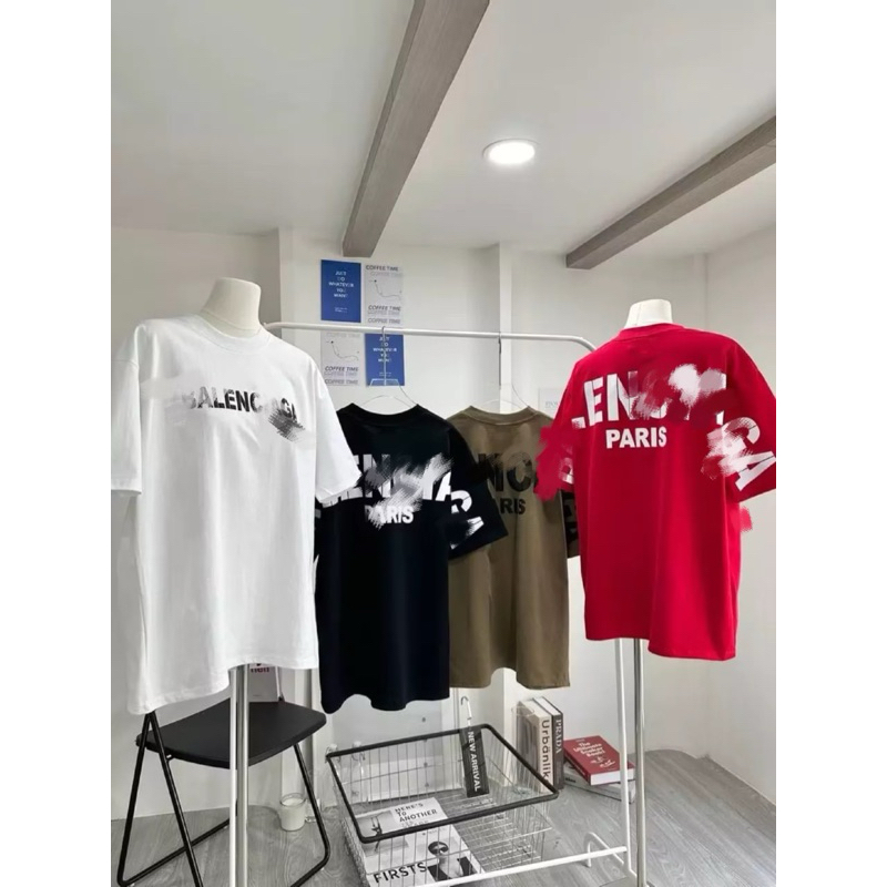 เสื้อยืดแขนสั้นโอเวอร์ไซส์ สกีนหน้า_หลังB Bมาพร้อมแพคถุงซิป ดูรูปเพิ่มเติมในแชท