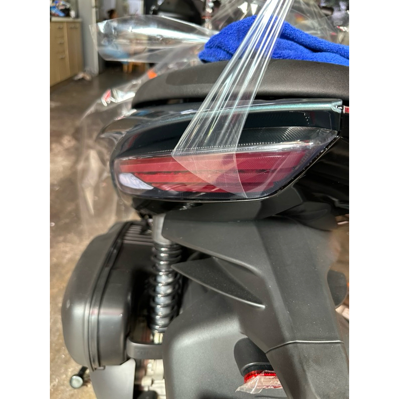 ฟีมล์ไฟท้าย Zontes 350D/368D ติดตั้งเองได้ - รูปที่ 3