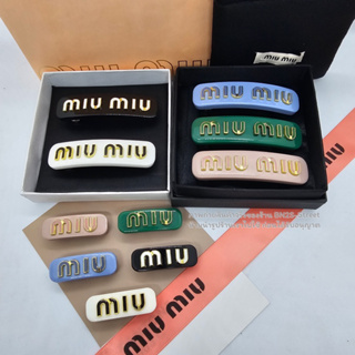 MIU MIU Plexiglas and metal hair clip สีใหม่ล่าสุด  กิ๊บ มิว มิว สไตล์เกาหลี ลงยาในโลโก้ งานสวยสดุดตา สีพาสเทล งานชนช๊อป