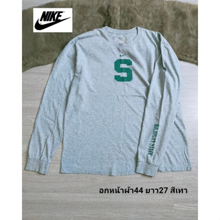 NIKE เสื้อยืดแขนยาว ผ้าคอตตอน  เสื้อยืด สีสวย มือสองสภาพใหม่ ขนาดไซส์ดูภาพแรกค่ะ งานจริงสวยค่ะ