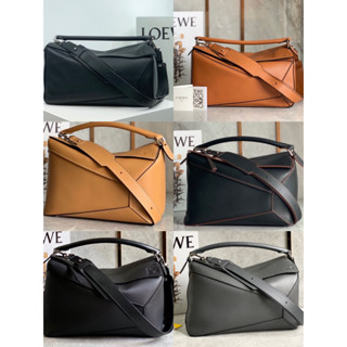 พรี​ ราคา10800 Loewe puzzle หนังวัว กระเป๋าสะพายข้าง กระเป๋าสะพาย 36.5*23*19cm