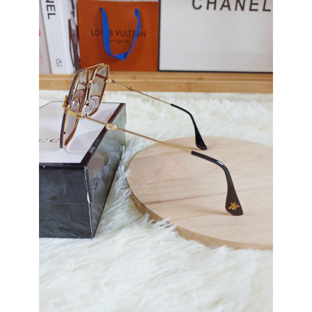 ✅พร้อมส่ง✅แว่นตา กันแดดมาพร้อมกล่อง อุปกรณ์ครบ แบรนเนมด์ ใส่ได้ทั้งผู้หญิง ผู้ชาย กล่องเก็บแว่น  (มีตำหนิ)