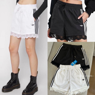 (VL) Adi lace short pant 🖤🤍🥅🏸 กางเกงขาสั้นผ้า nylon แต่งระบายลูกไม้ งานชนช้อปเลยค่า