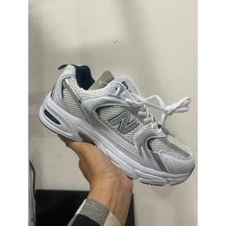 พร้อมส่งจากไทยรองเท้าผ้าใบของเด็กหญิงเด็กชายใส่สบายใส่ออกกำลังกายใส่เที่ยวรุ่นNBสิ่งค้าถายจากตัวจริงมีไซร้31ถึง40พร้อมสง