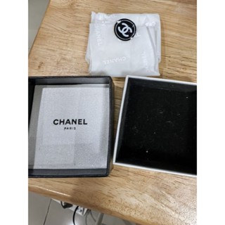 **ของแท้** กล่องใส่ต่างหูชาแนล chanel earing box  gift box