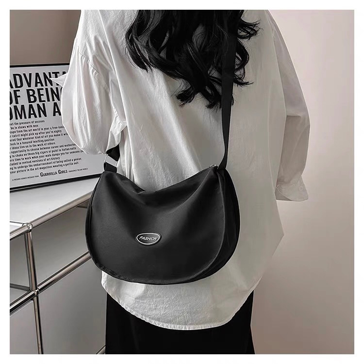 🔥พร้อมส่งที่ไทย🔥 กระเป๋าผู้หญิง กระเป๋ารักแร้สะพายไหล่เดี่ยวแบบลำลองแฟชั่นเข้าชุดง่ายกระเป๋าถือจีบ - รูปที่ 3