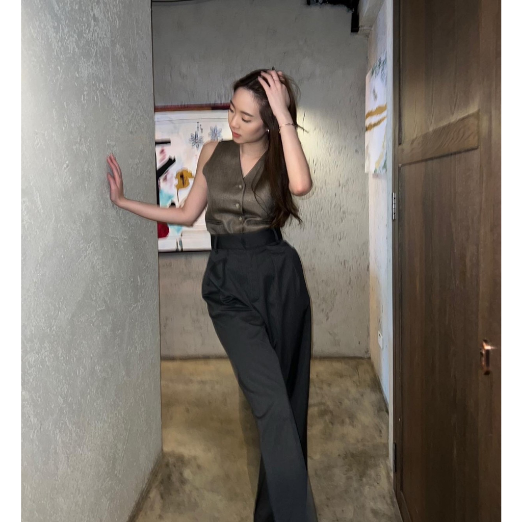 Patcha.co - กางเกงขายาว เอวสูง ดีเทลตรงเอวและกระเป๋า ทรงเข้ารูป ลุค working woman มากค่า PCCB001