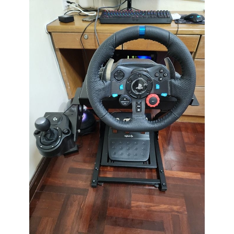 Set G29พร้อมhalf cockpitมือ2 สภาพเหมือนมือ1