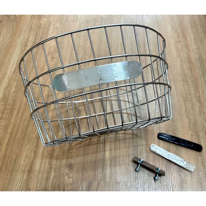 ตะกร้าหน้าทรงกลมใส่ Super Cub ไฟกลม ,ไฟเหลี่ยม,C70,ชาลี ,C700, ดรีม คุรุ,C700, y80