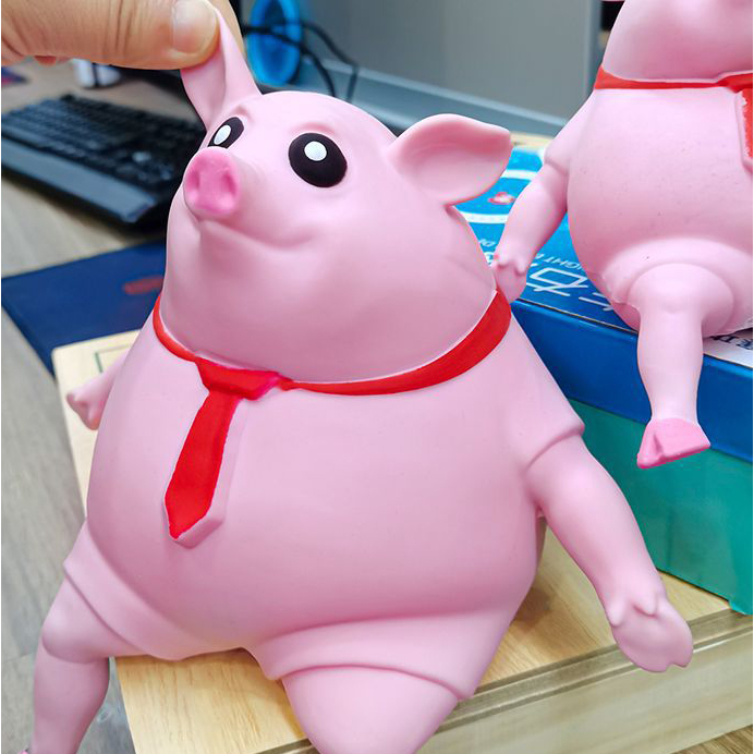 หมูยืด สกุชชี่ หมูบีบ ตุ๊กตาหมูสีชมพู ดึงยืดได้ ของเล่นแก้ความเครียด หมูเล็ก