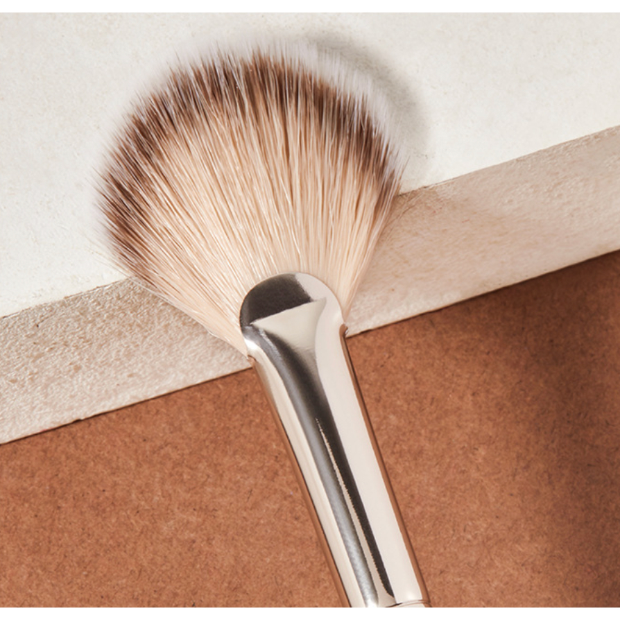 GECOMO G1023 แปรงแต่งหน้าทรงใบพัด ปัดแก้มปัดไฮไลท์ ให้สีฟุ้งสวยเป็นธรรมชาติ - รูปที่ 4