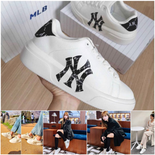 พร้อมส่ง MLB Chunky Classic Heel Monogram New York Yankees สีขาวดำ