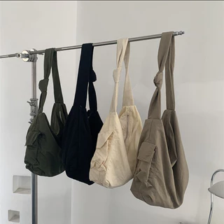 [ใช้2โค้ดส่งฟรี+ลดเพิ่ม]กระเป๋าผ้าใบใหญ่สุด งานเกาหลี Baggy Bag ทรงUnisex 4 สี F143
