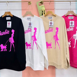 เสื้อยืดแขนยาว ลาย Barbie จูงน้องหมา