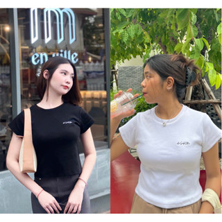 - Basic tee - เสื้อครอปเบบี้ทีสีเบสิค