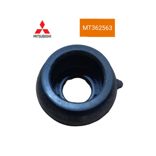 อะไหล่แท้MITSUBISHI ยางกันฝุ่นลูกหมากปีกนกหน้าล่าง- MT362563  ใช้กับรถCYCLONE STRADA  GWAGON K14 K77 K54 K57