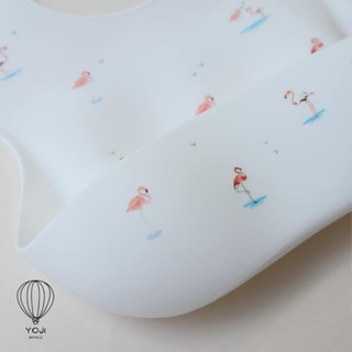 bib บิบซิลิโคนกันเปื้อนเด็ก รองเศษอาหาร ลายนกฟลามิงโก สีขาวละมุน - food grade silicone Baby Newborn Infant Toddler Girls