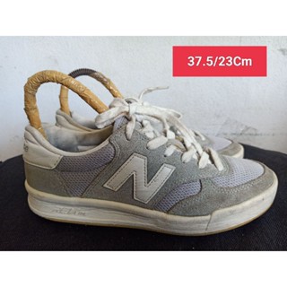 New balance Size 37.5 ยาว 23 Cm  รองเท้ามือสอง  ผู้หญิง เท้าเล็ก แฟชั่น ลำลอง ทำงาน